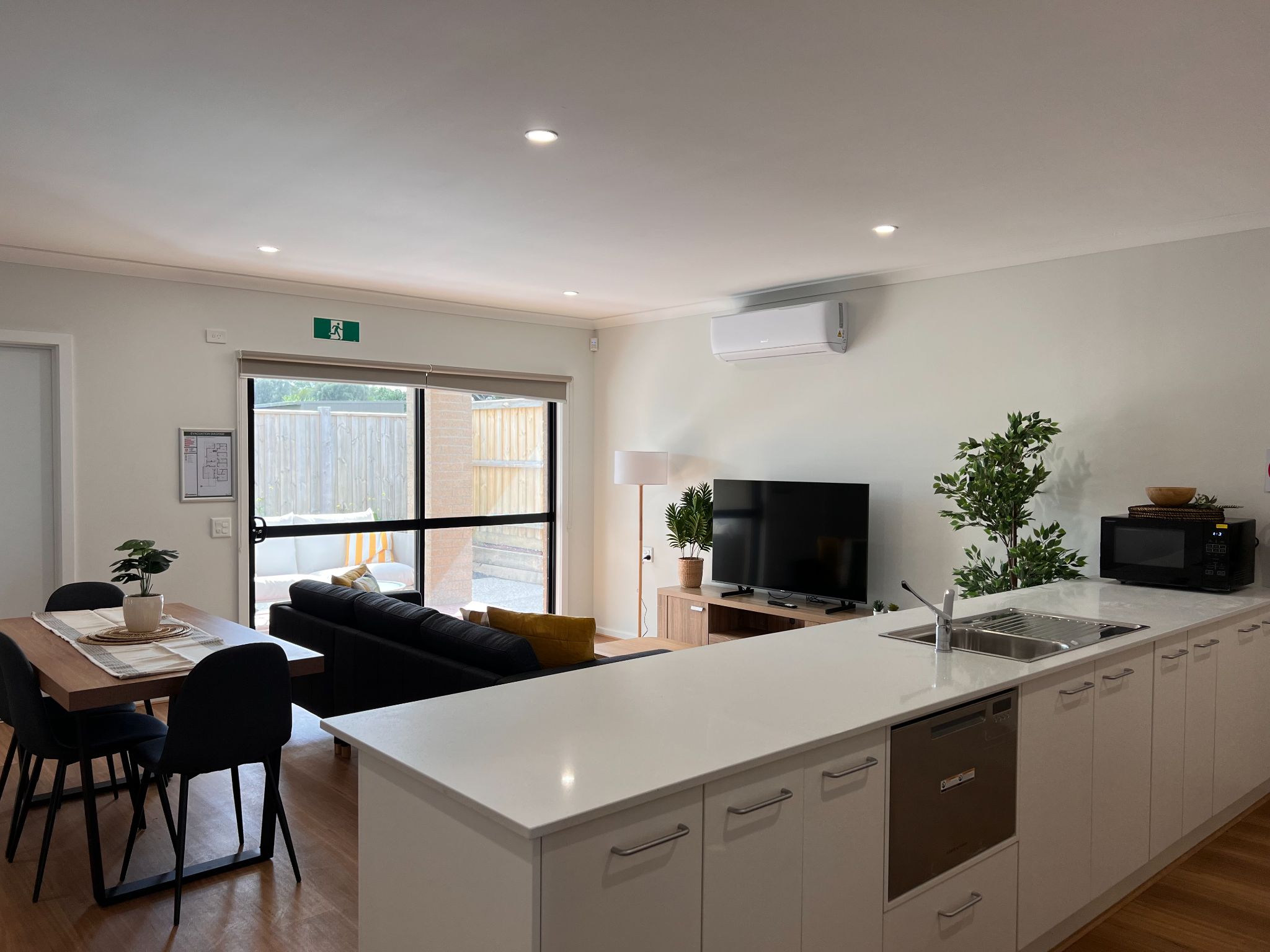 74839590777 0FDDC97B-E327-470E-B685-7F009B9B24C6