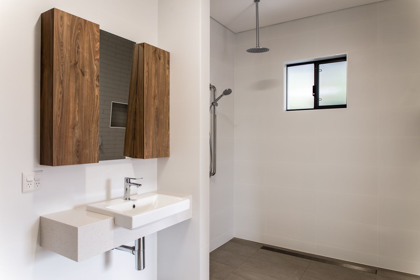 441 The Strand DIANELLA-7