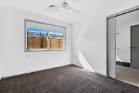 PROFESSIONAL PHOTO   LOW RES 12