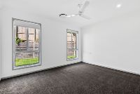 PROFESSIONAL PHOTO   LOW RES 8