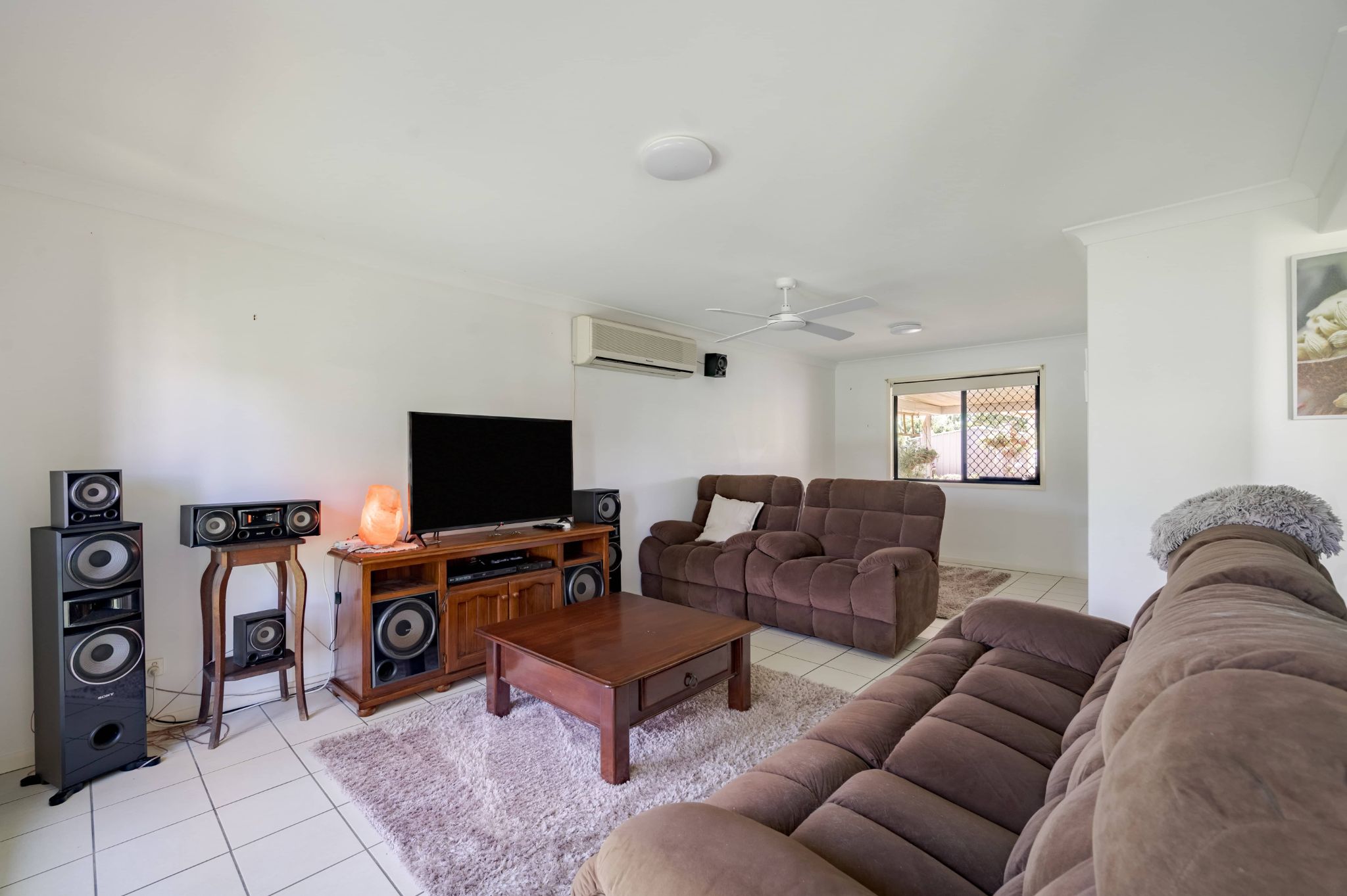 6 Jacob_Court_Bellemere_QLD_20221213 - 005-min-min