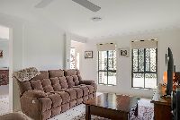 6 Jacob_Court_Bellemere_QLD_20221213 - 002-min-min