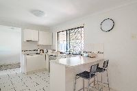 6 Jacob_Court_Bellemere_QLD_20221213 - 007-min-min