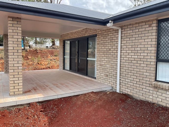 Farmer Drive   Driveway