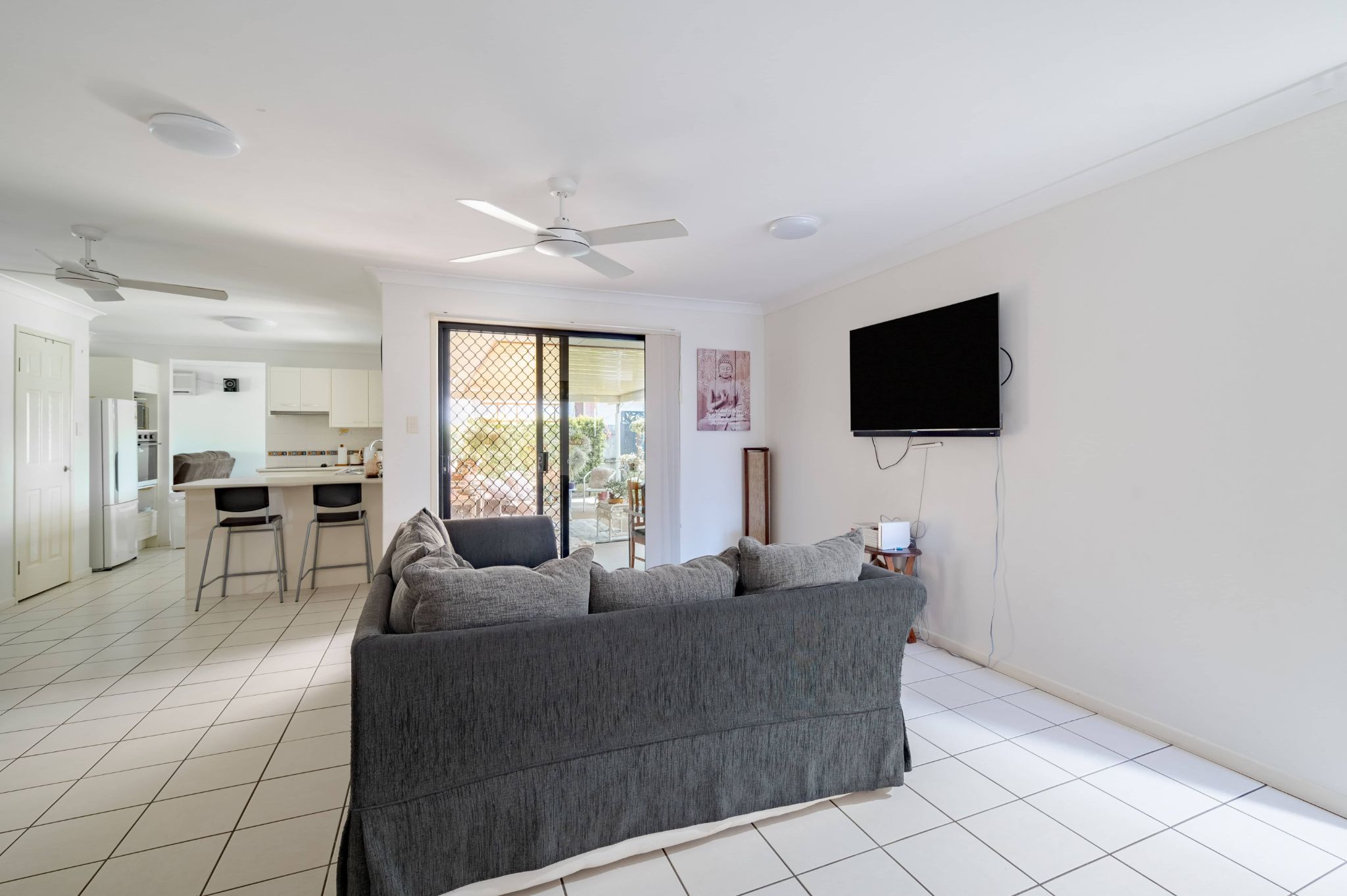 6 Jacob_Court_Bellemere_QLD_20221213 - 009-min-min