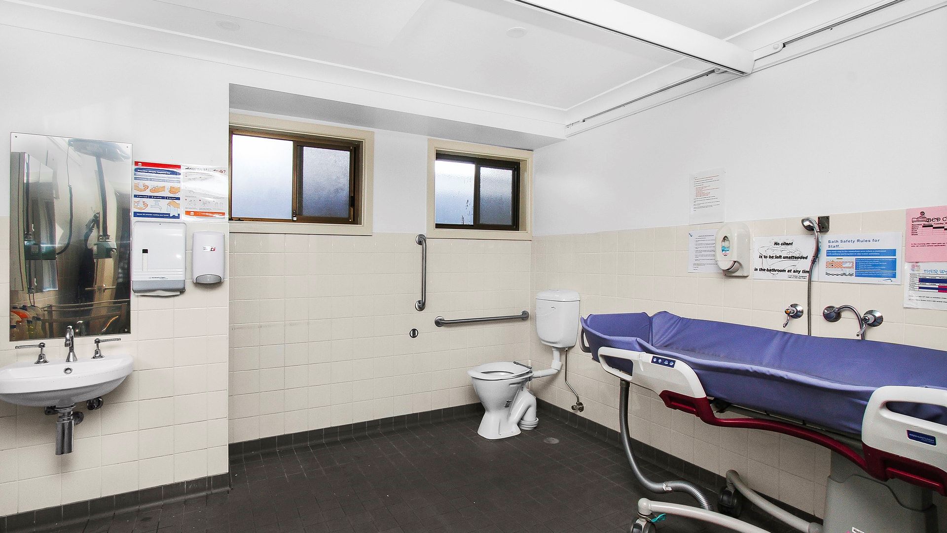 Bathroom Mortdale_1920_x_1080