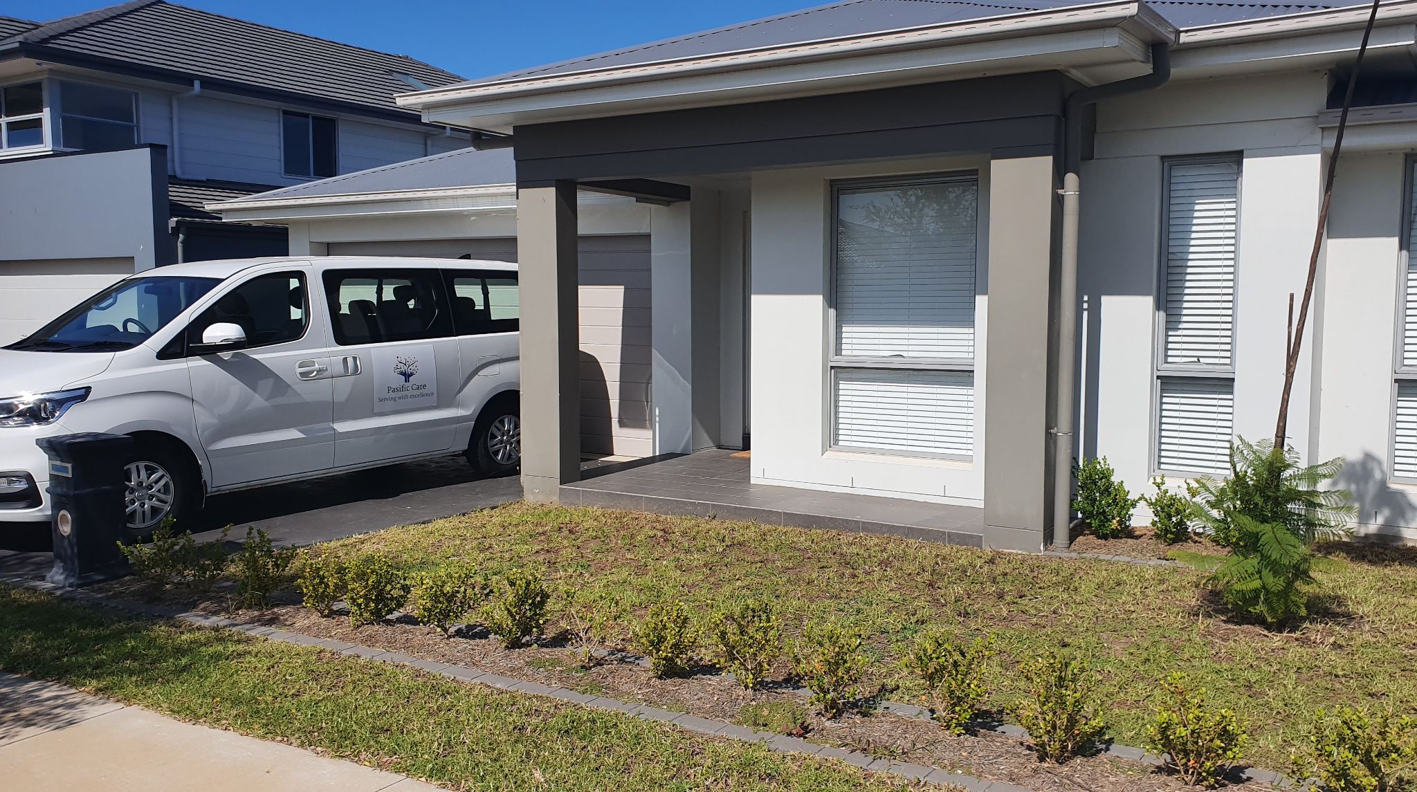 Front of House  main)