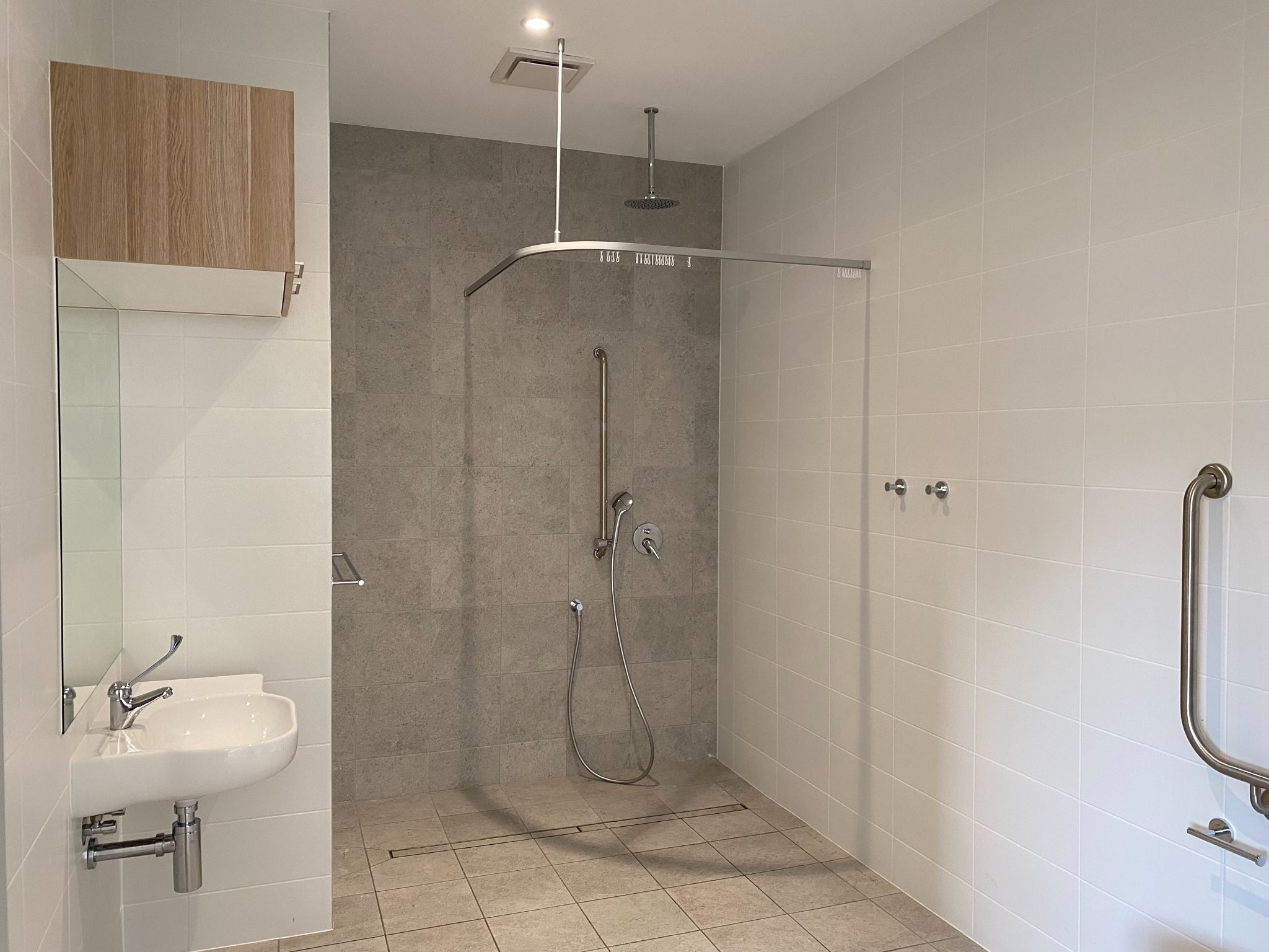 Woodcroft bathroom 2