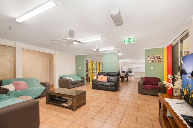 66 Banfield Drv Mount Louisa  6)