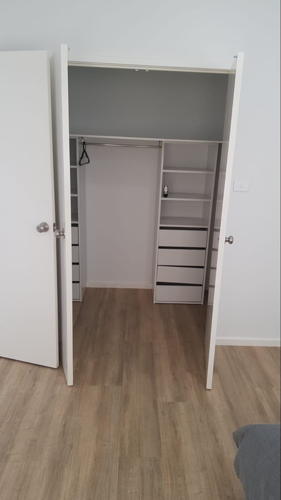 Closet master bedroom