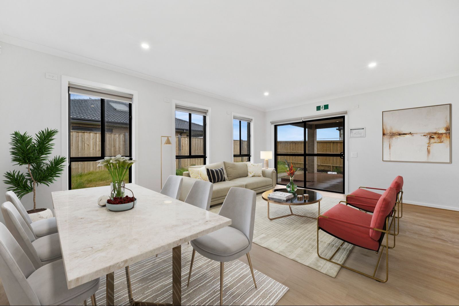 008 Open2view_ID835241-40_Whiteside_Street