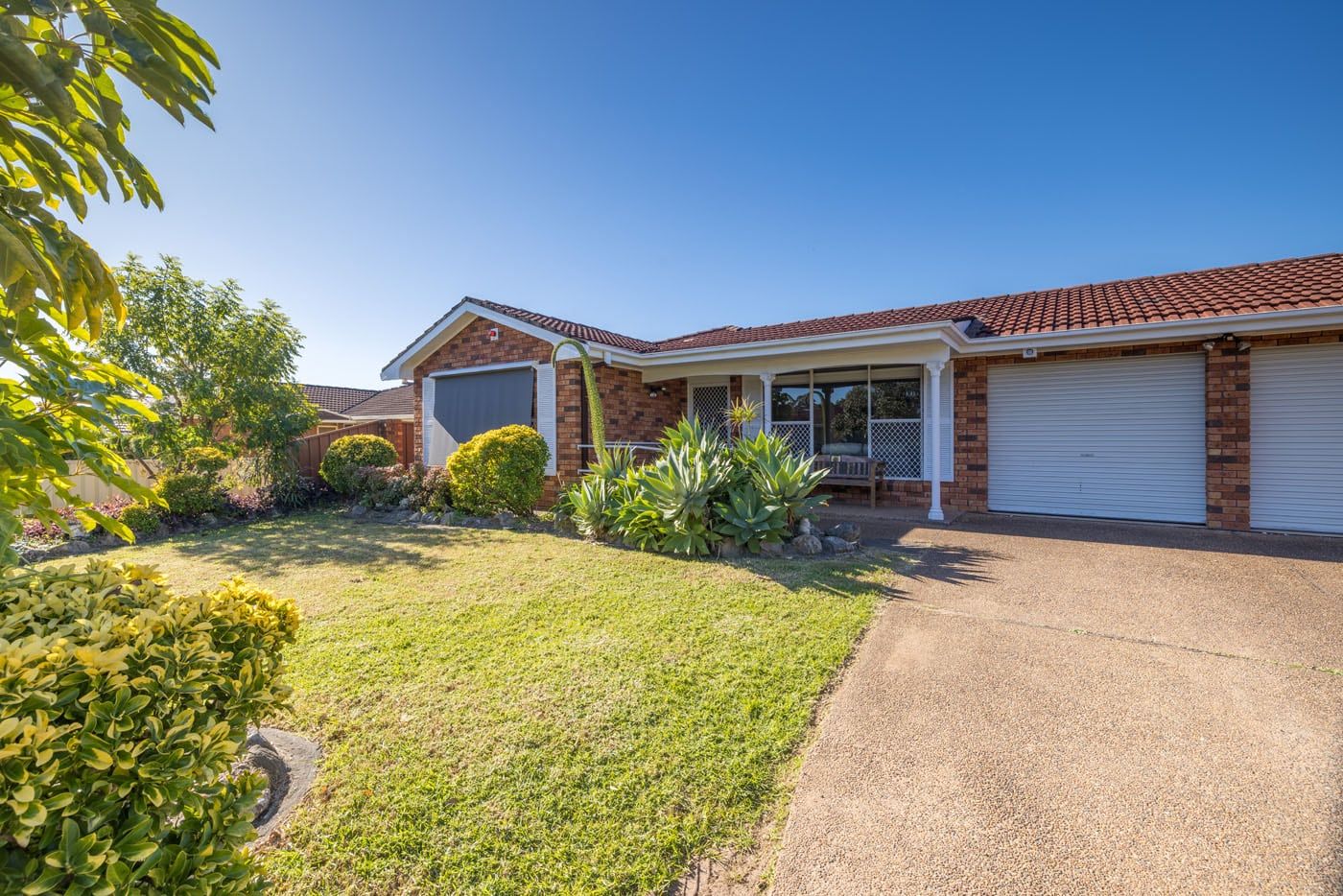 Eaglevale 0306-Front-of-home