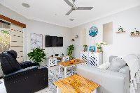 Fulmar Crescent Banksia Beach LRG   019