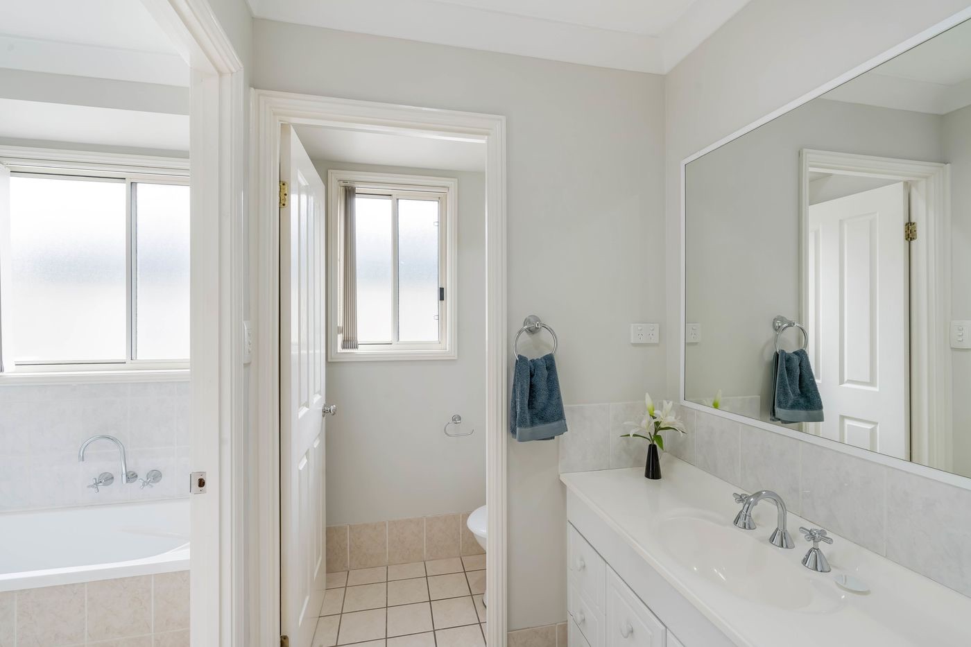 DBA3194A D645-43DF-A148-EA7D83FF4CAC