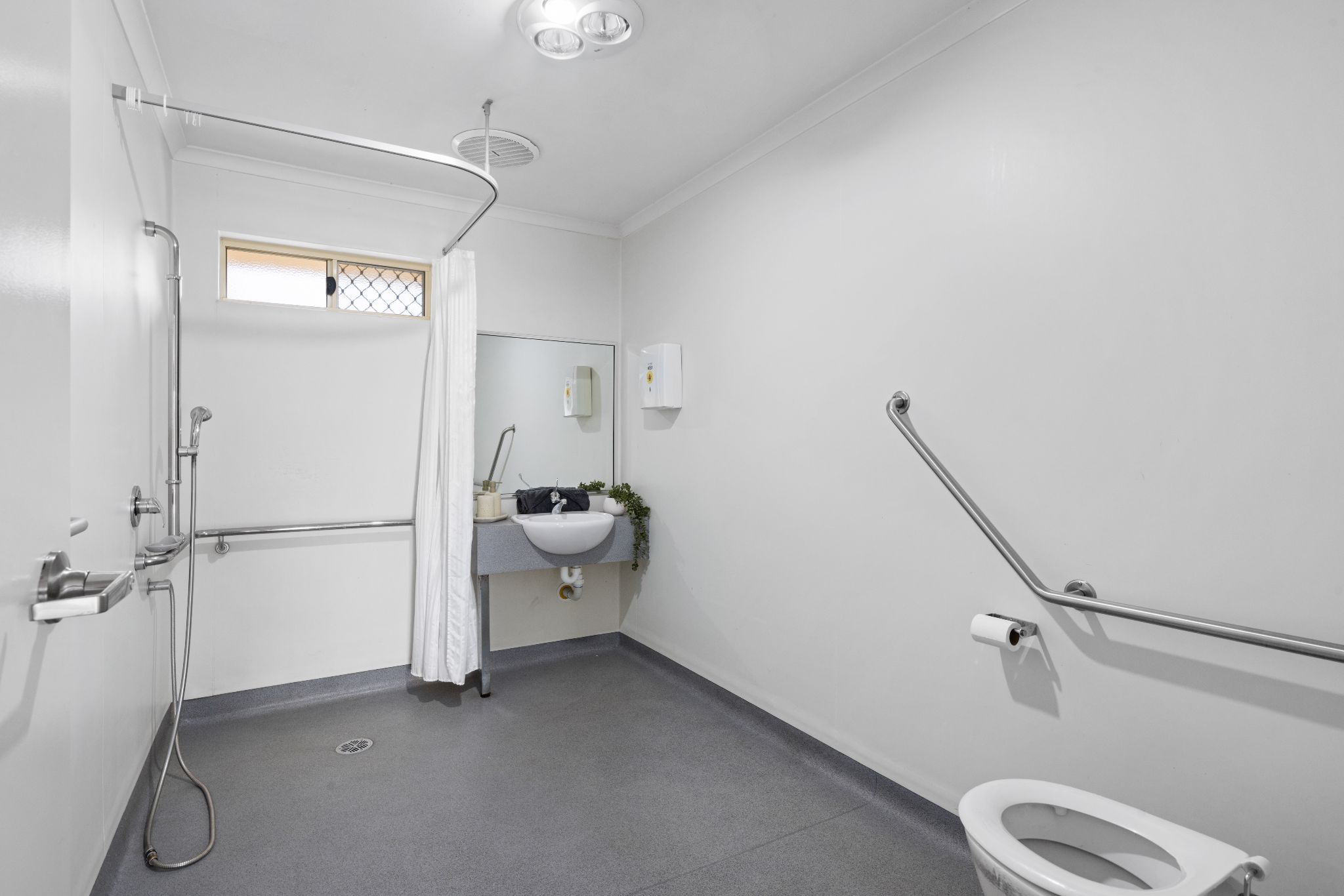 12 Kambora Ct  Lavington-2