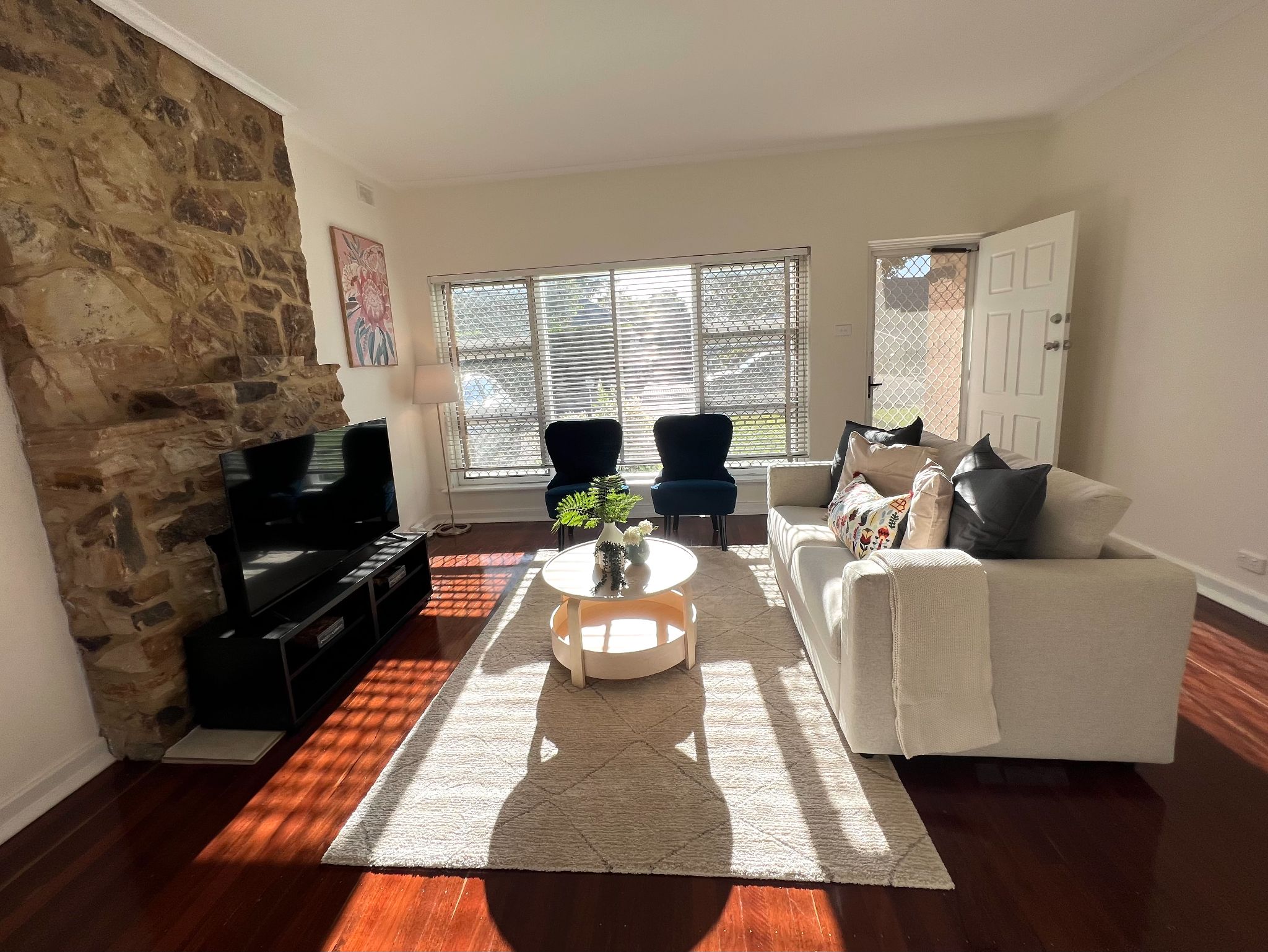 0298D78B 099B-4E3B-B2BD-DF1D3DF2CA21