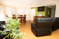 26 AGC Griffith lounge