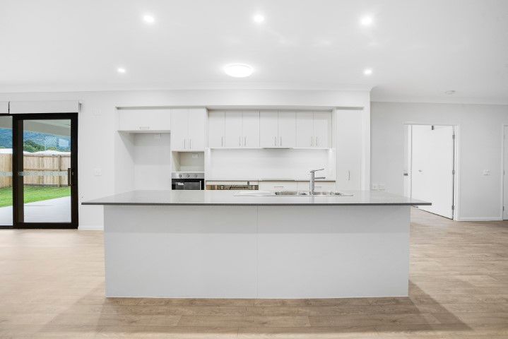 14 Moro_KitchenFrontView copy