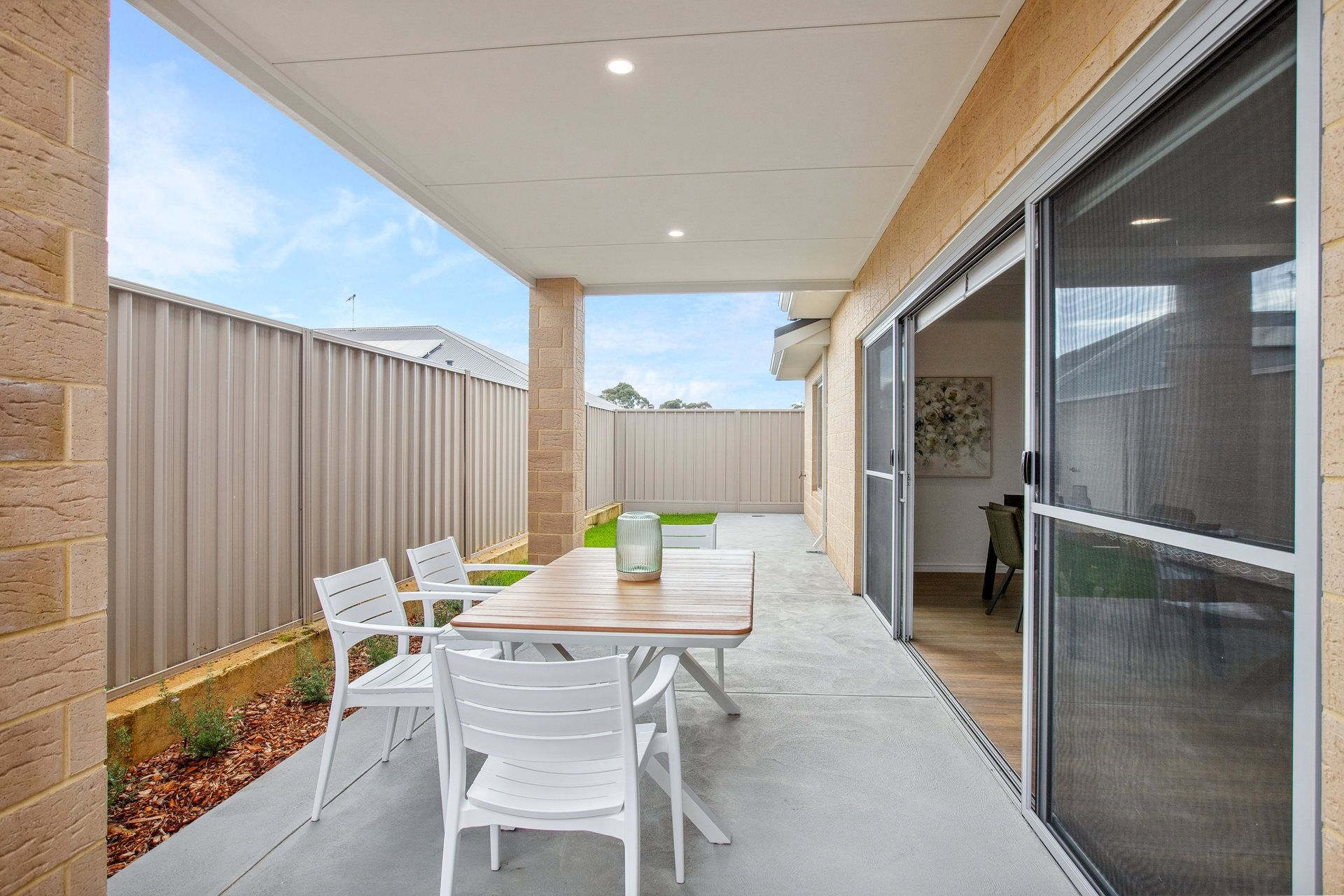 Mantis Grove - Karnup