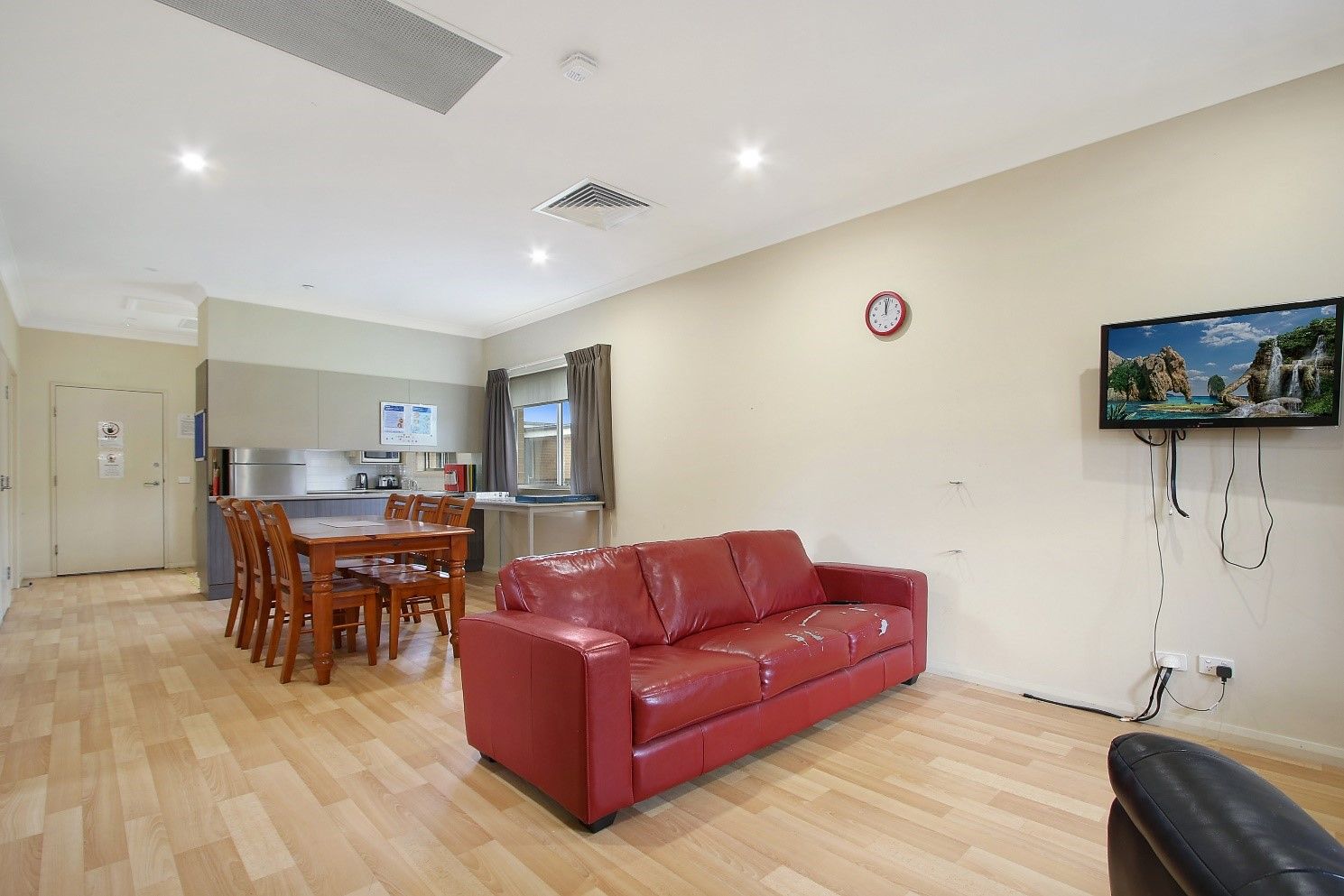 NSWRM A Lounge Dining