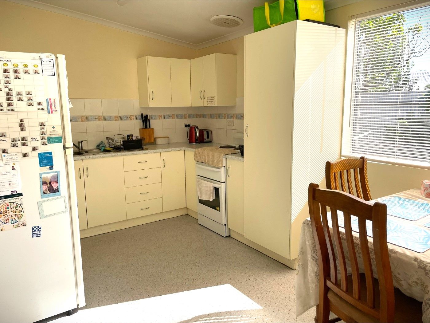 Williams Ave Plympton 2 lr