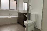 Edgars Rd Bathroom 2