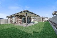 38 Mustang Close  48)