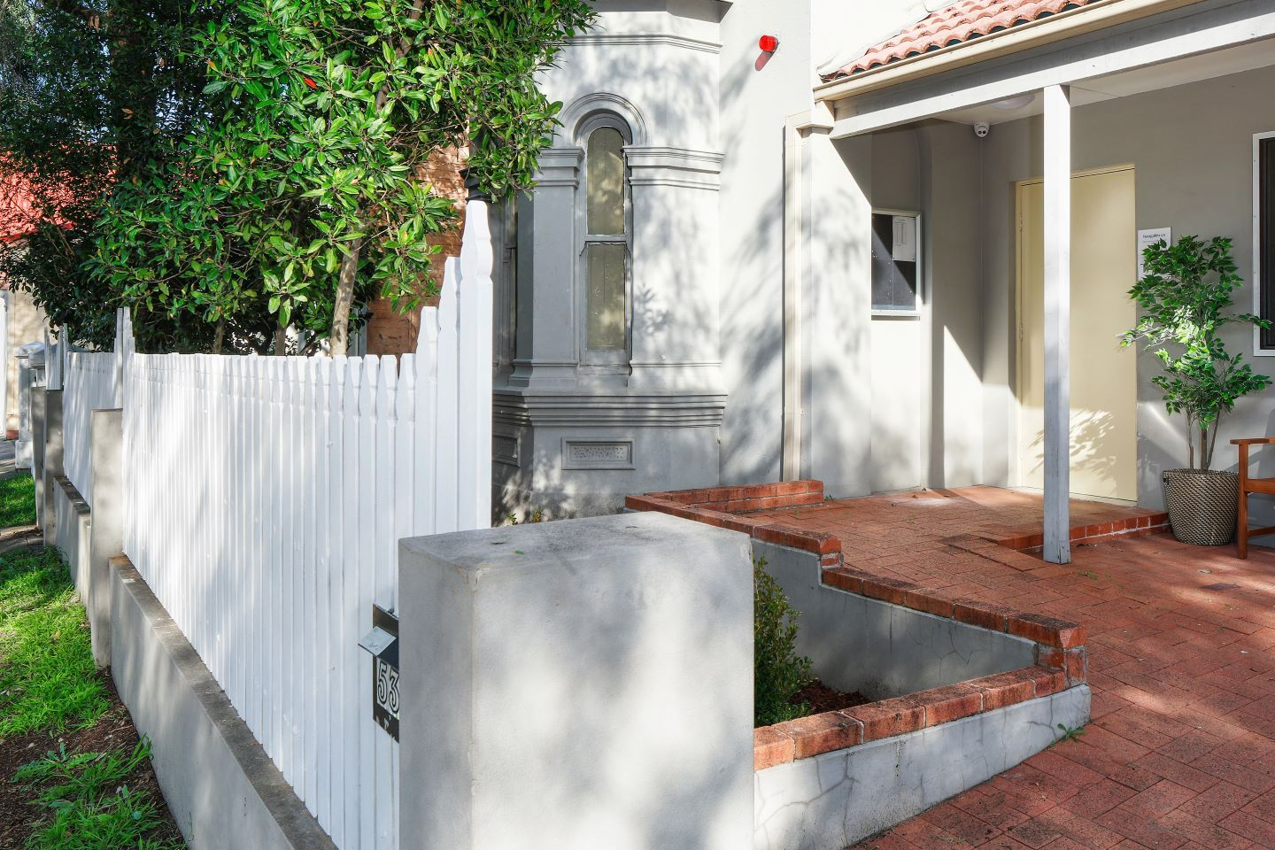 65dd6998163a06bd403b294f Kenny thumbnail