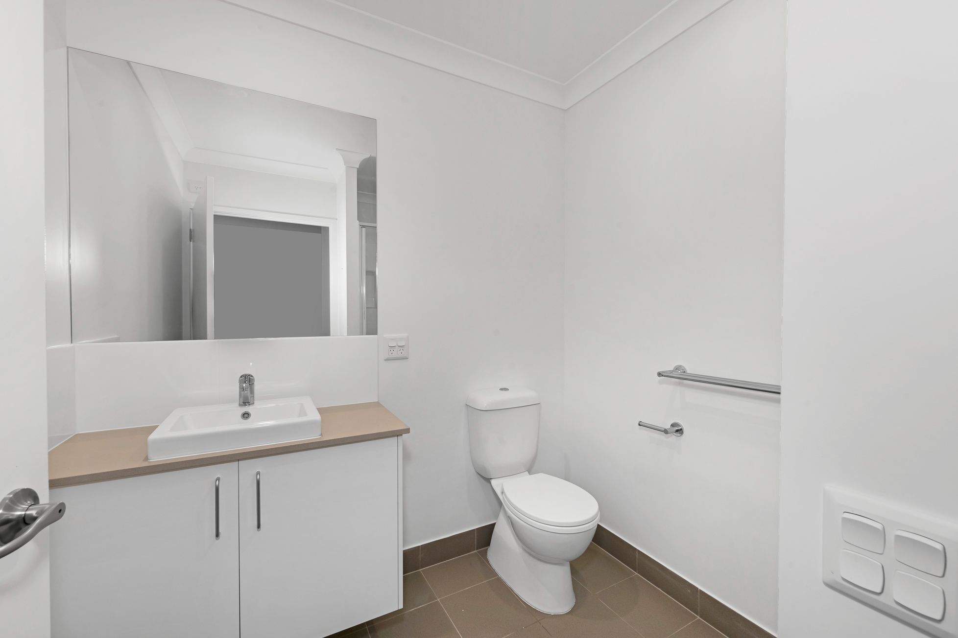 fe8be994 66a0-4c9e-9492-908b26d77069-lg-28B-Gaffel-St--MR-010