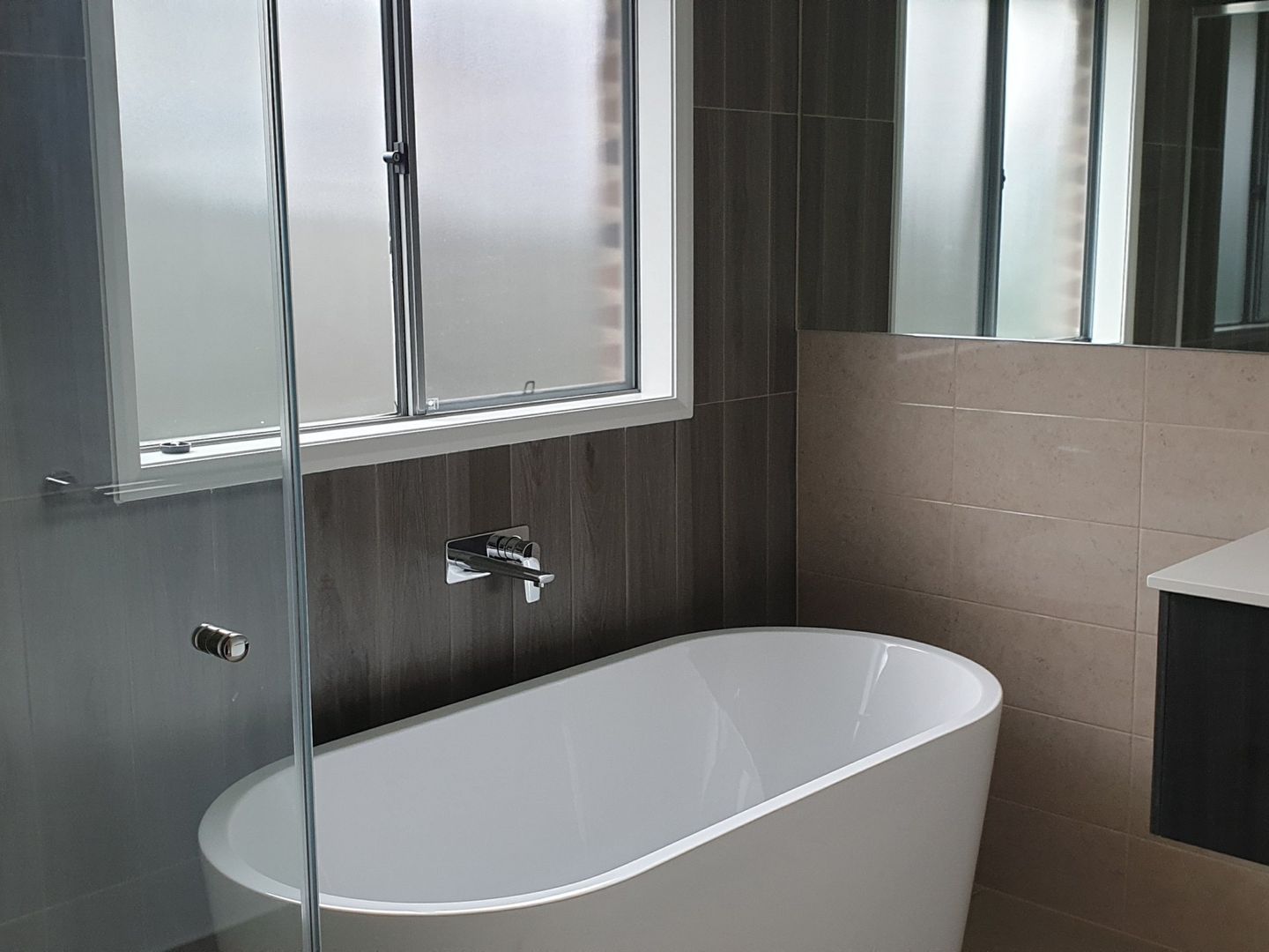 14125888 4_1_200330_051704-w1920-h1440