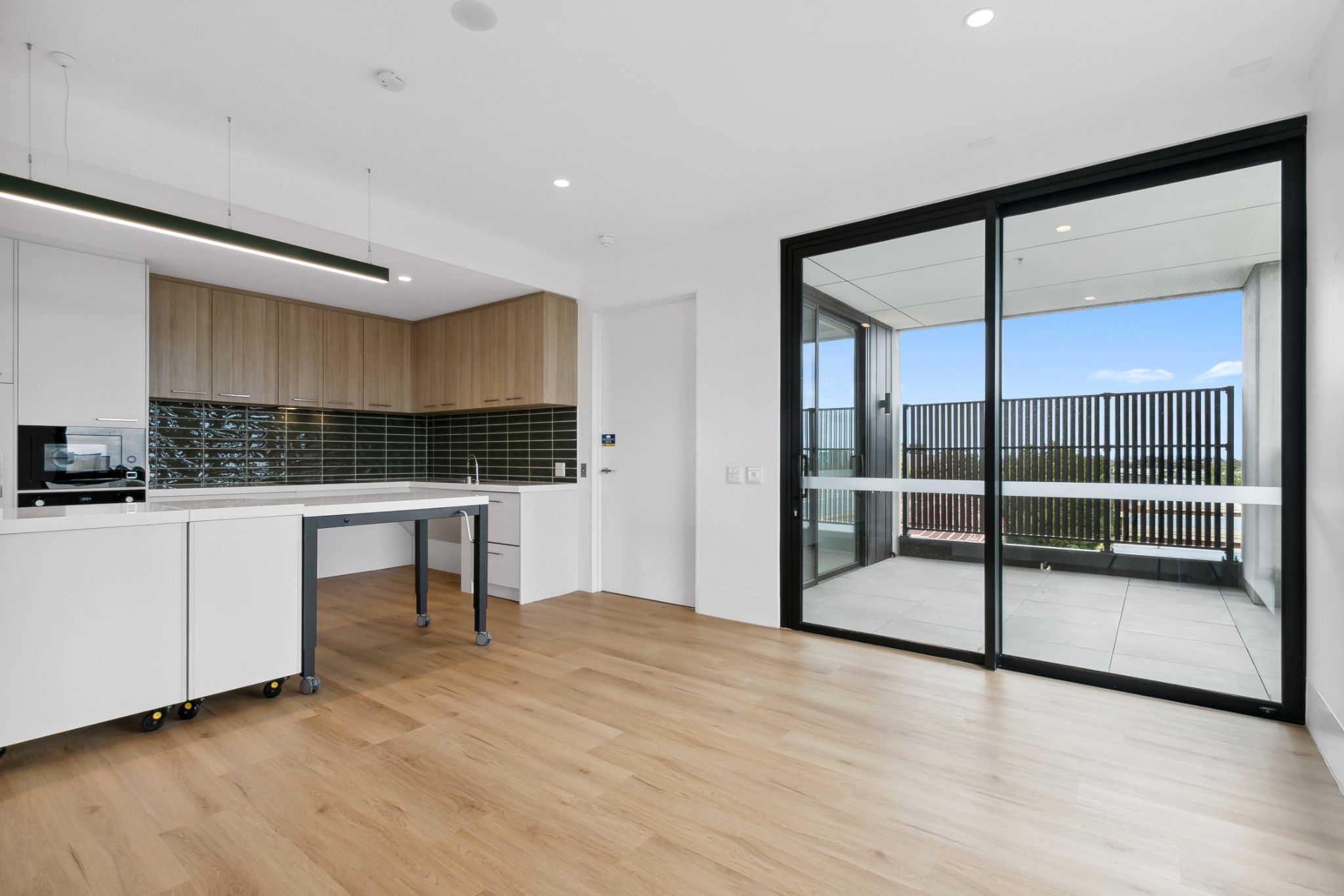 Dandenong Pickett Kitchen and Living
