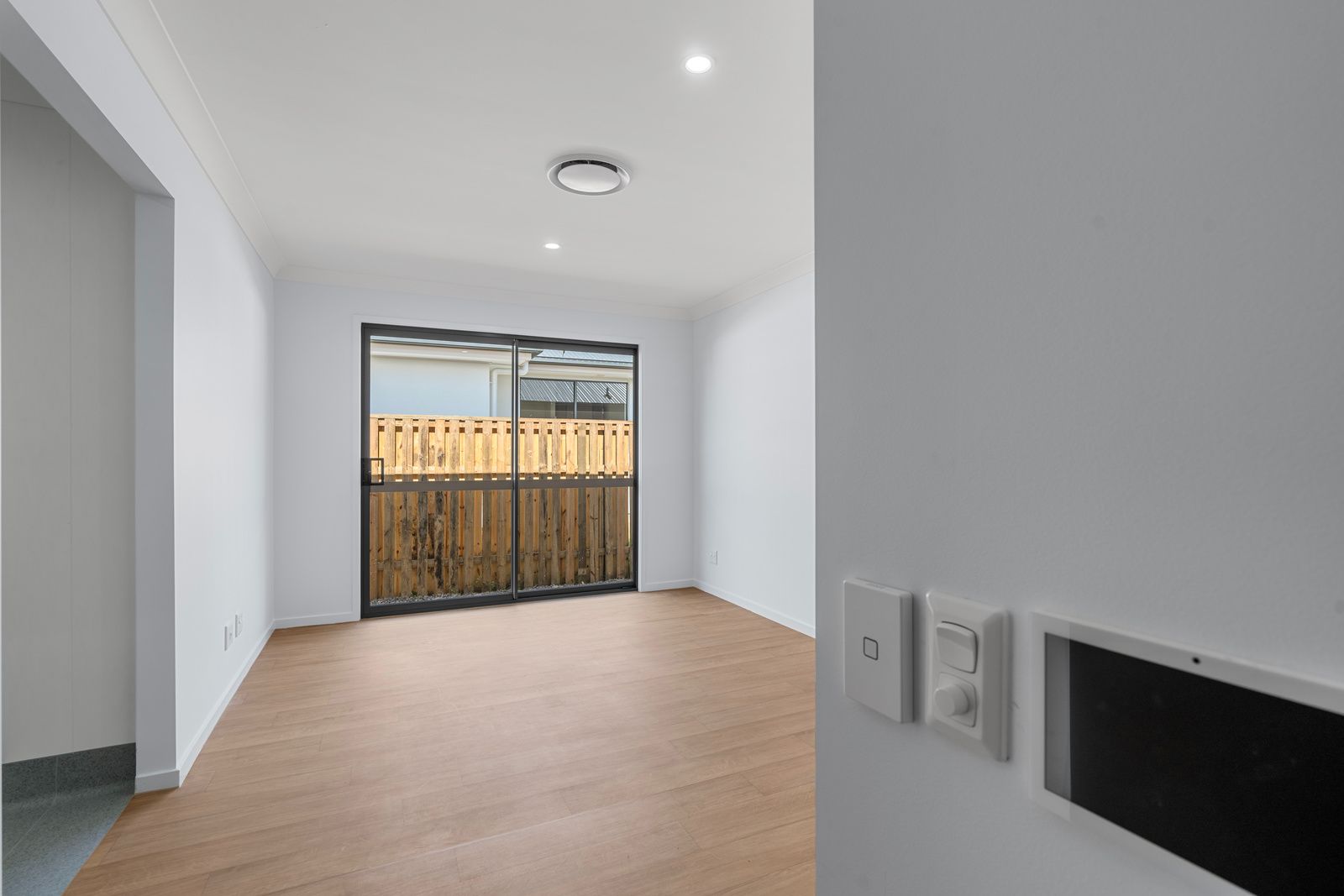 005 Open2view_ID903335-40_Cypress_Cct_Fernvale