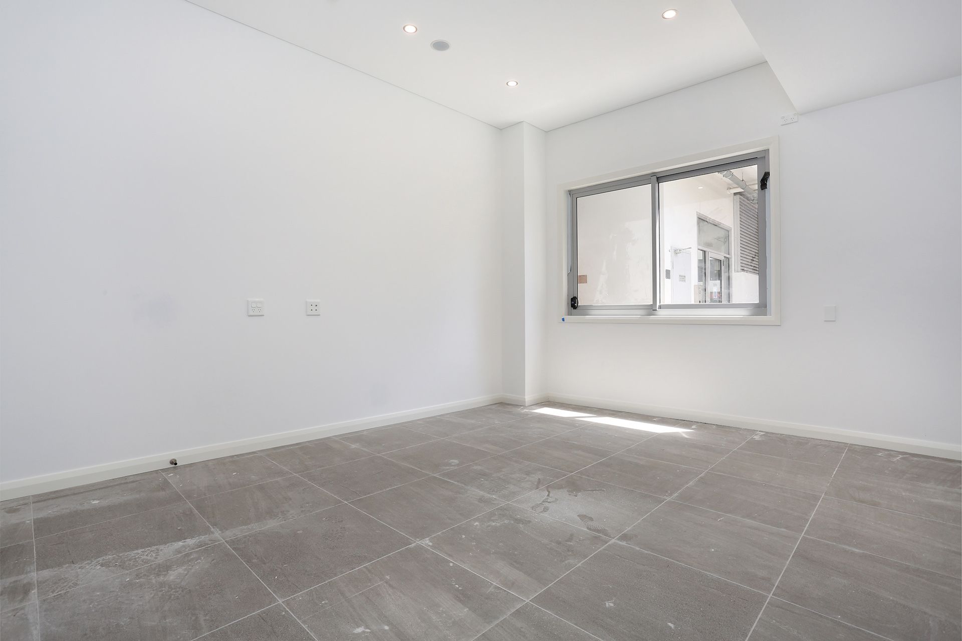 LowRes 0000_2, 29 78 queen st Auburn2314165_123EOS5D_828