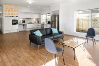 81RS LOGL-kitchen-living