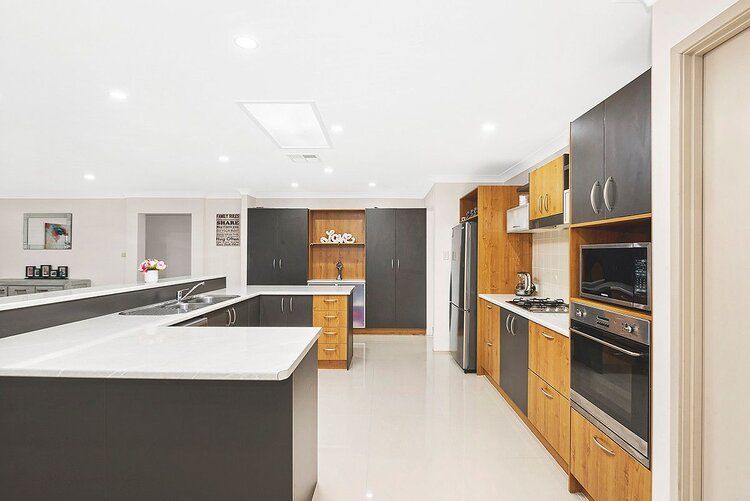 2014572357 4_1_180815_032121-w1200-h801