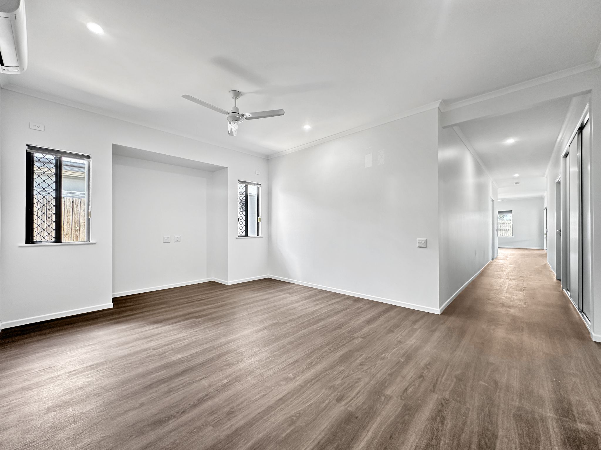 19Pepper Living_Hallway