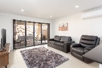 4 Marshall Cct  Coomera-03