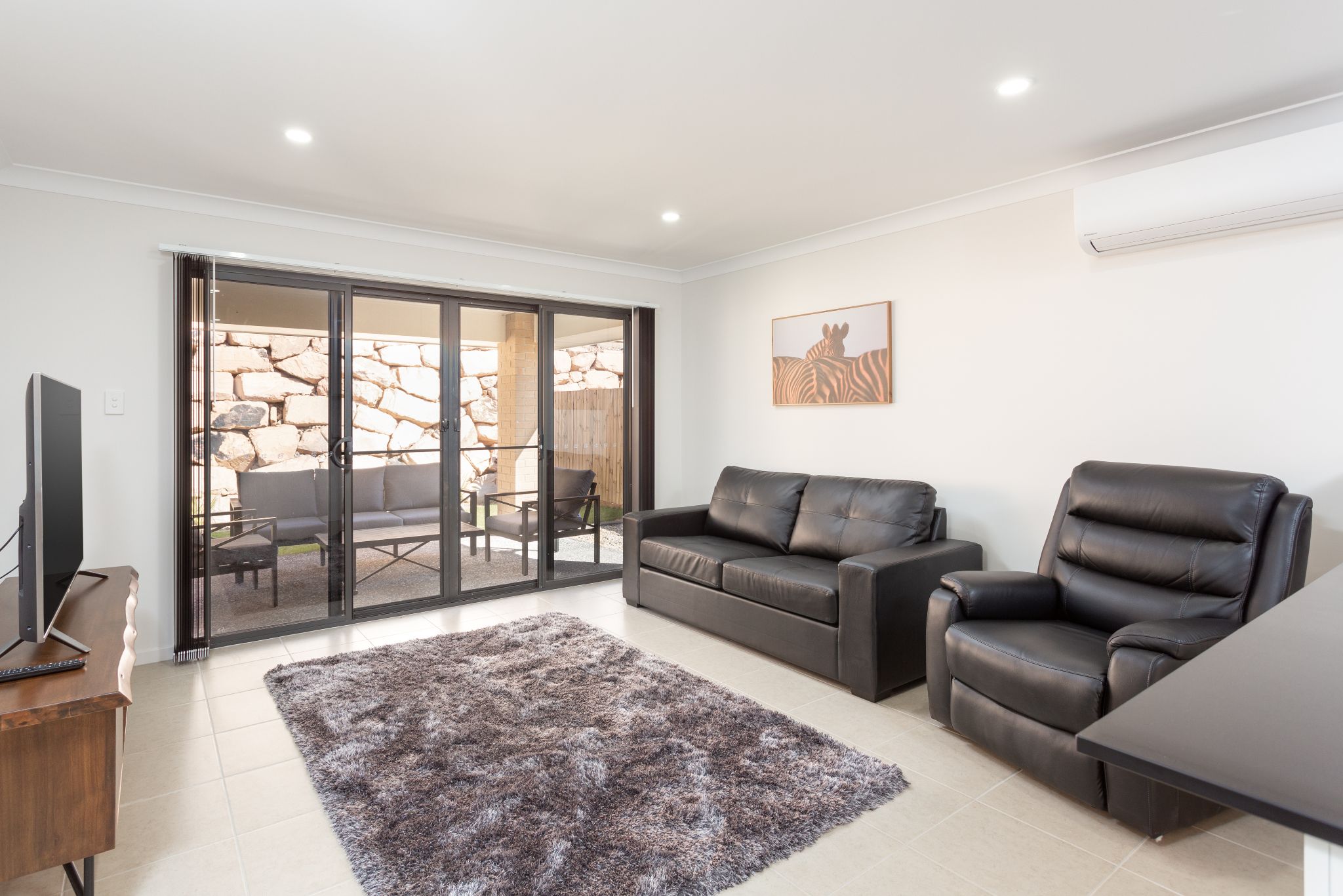 4 Marshall Cct  Coomera-03