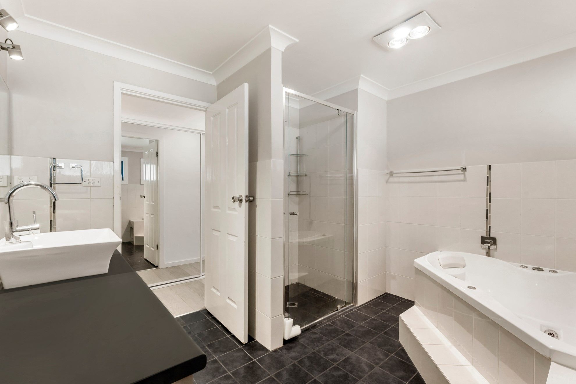 LWBN 483234_Bathroom