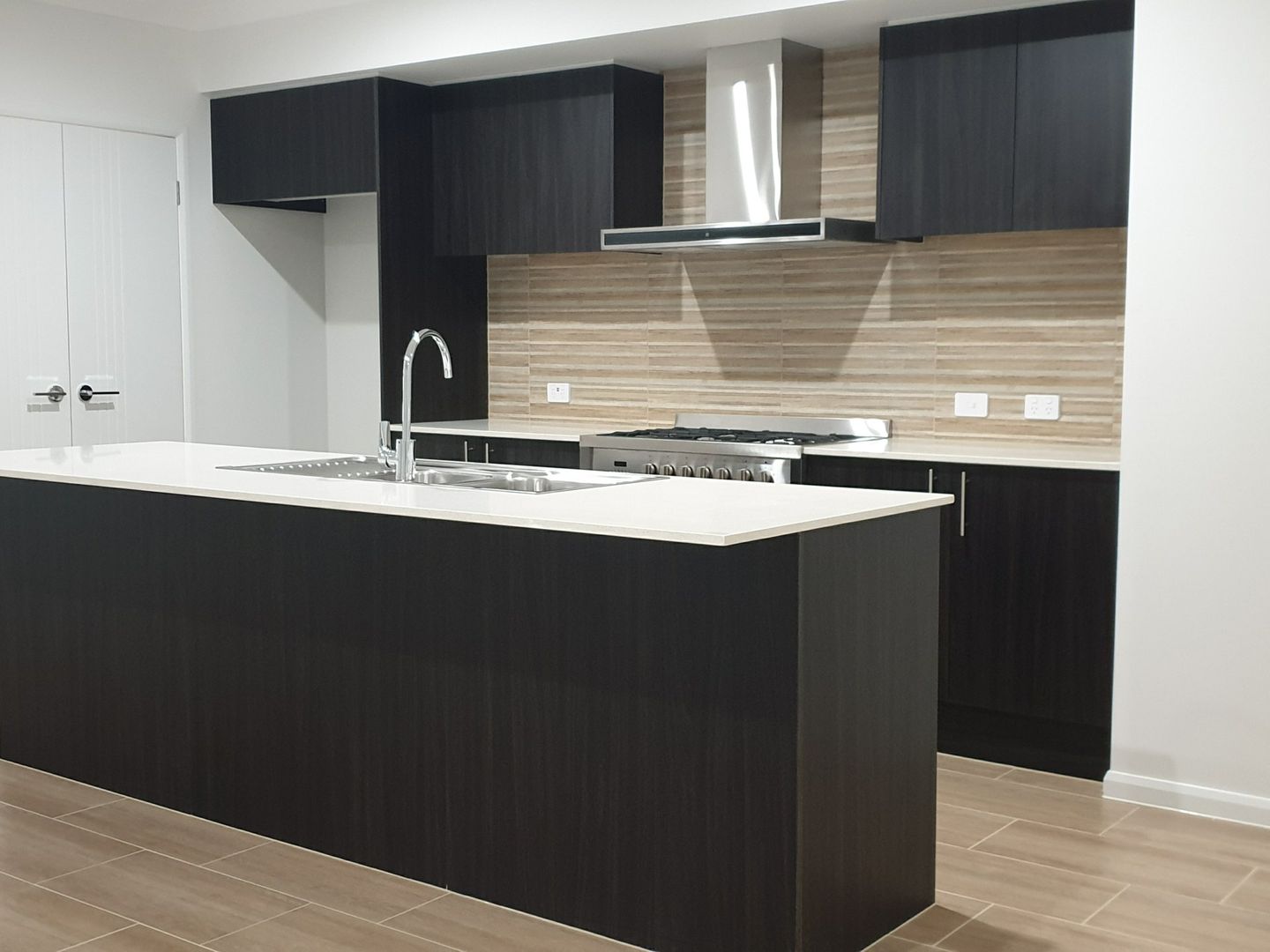 14125888 5_1_200330_051704-w1920-h1440