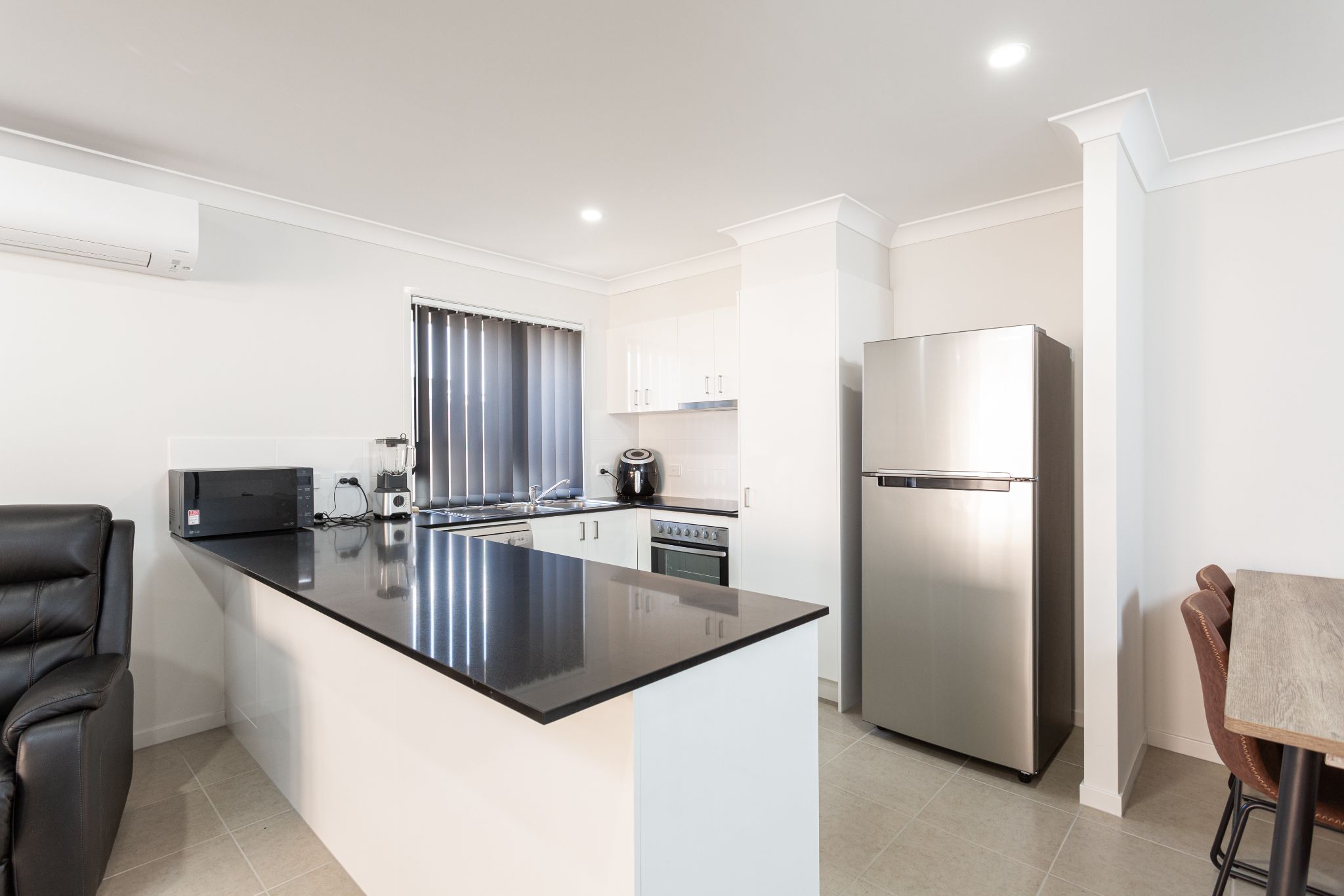 4 Marshall Cct  Coomera-02