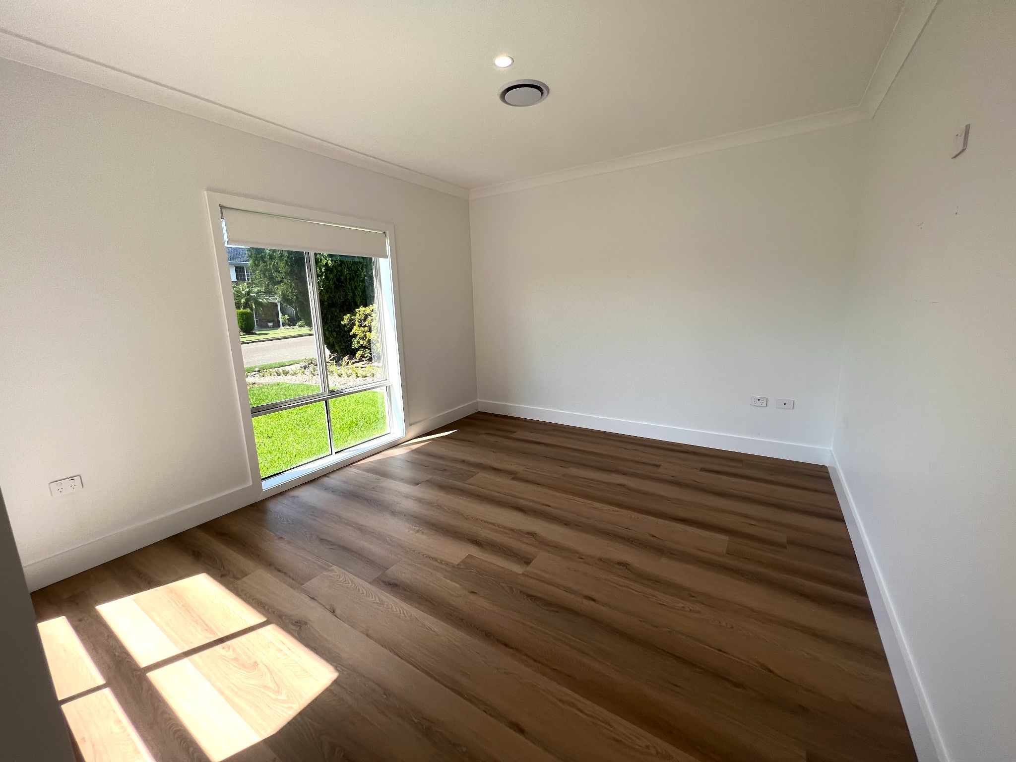 7DD777B2 2CD4-46F8-BDF1-AECC235B9FC0