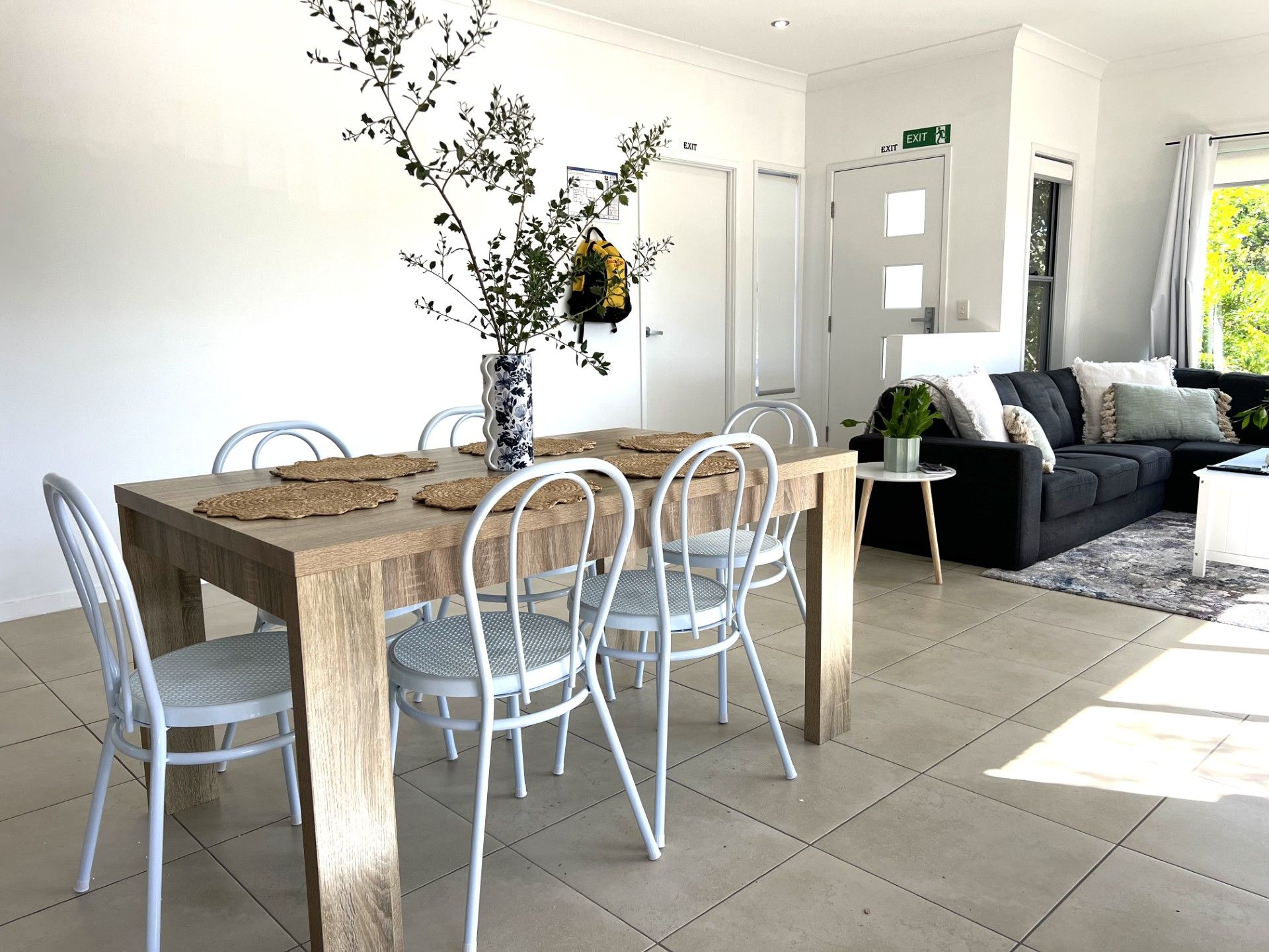 thumbnail 6DD3E7E6-02B9-4D5B-A3CB-514148EFCEF8