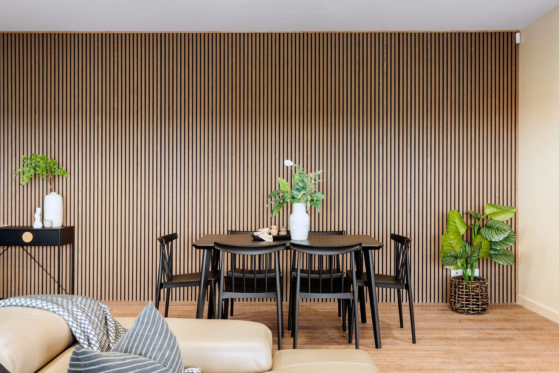 1717608452721899103611254