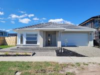 Tarniet  43 Henderson Drive Facade