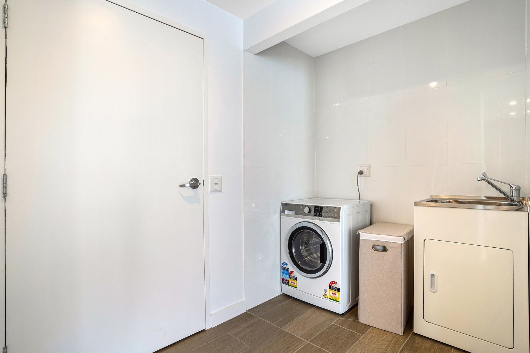 Laundry   Schofields