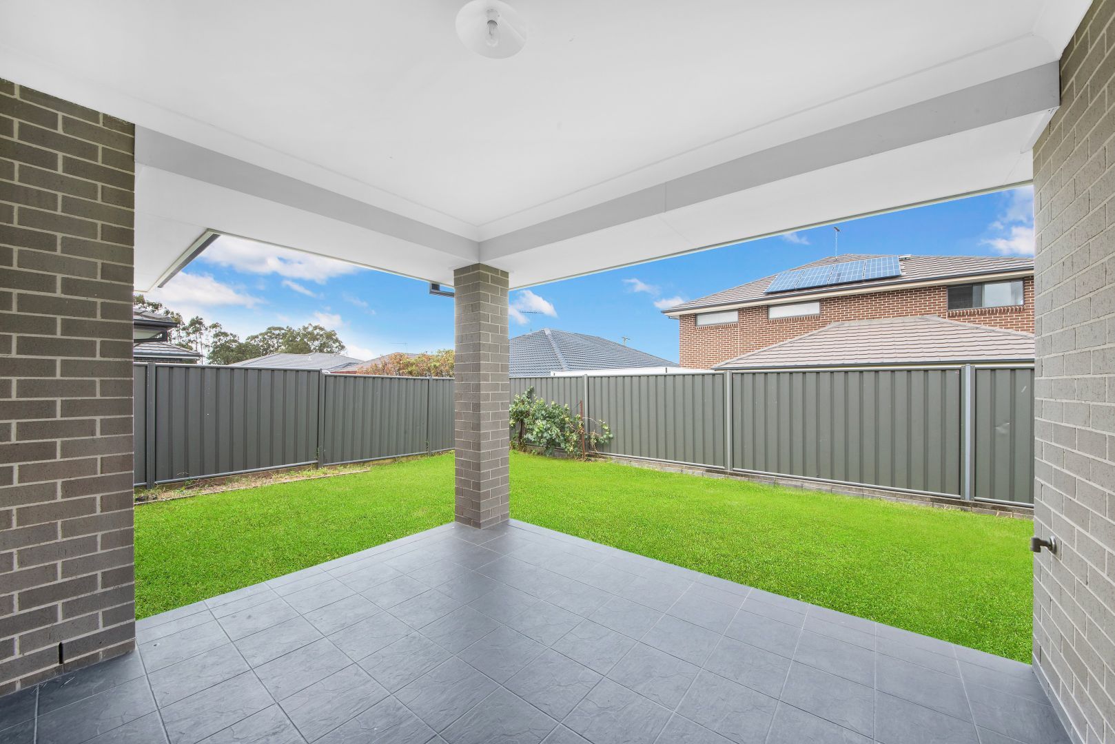 16807305 10_1_240109_103957-w7360-h4912