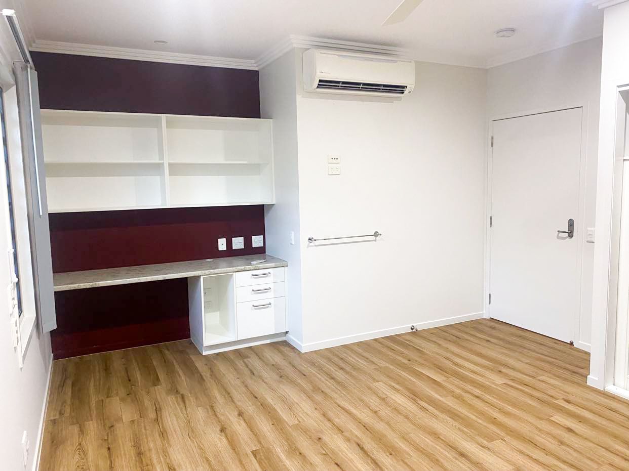 BURDELL  Townsville - Mallorca Circuit A_-14