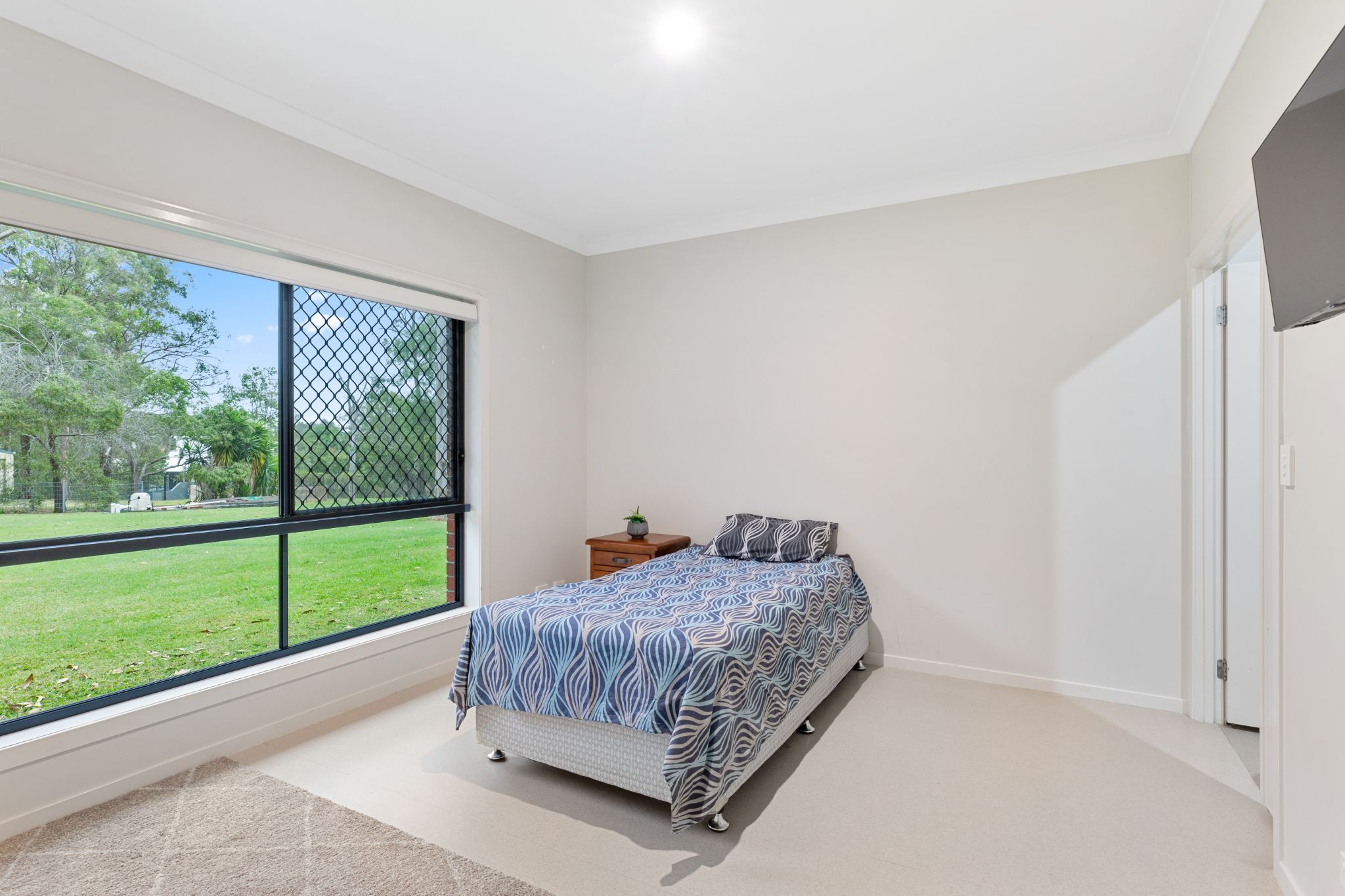 007 Open2view_ID786242-Bedroom