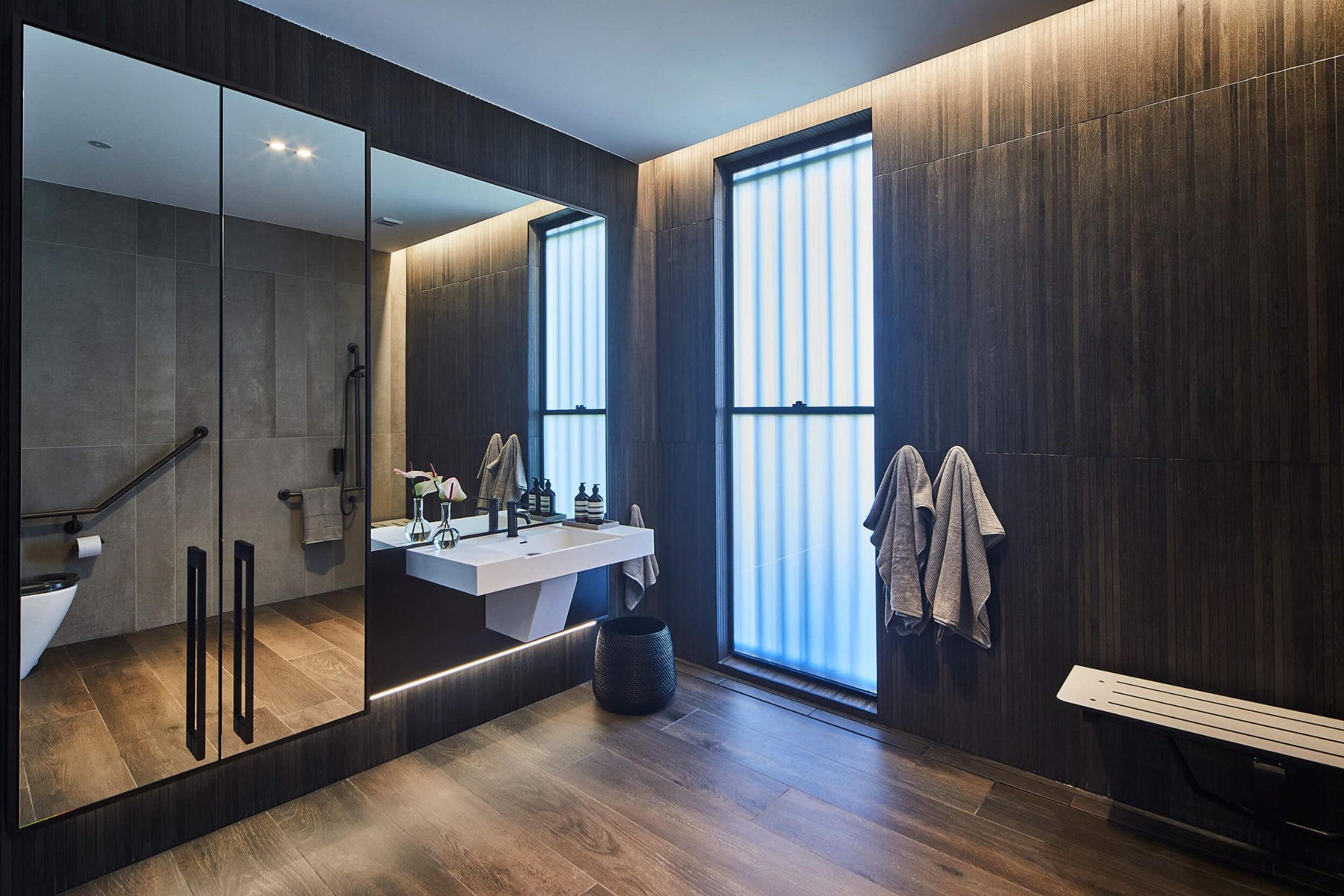 CCP 0001_4b&2b_Bathroom_025_small